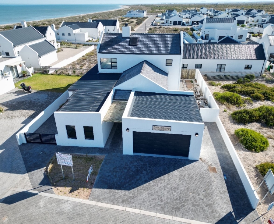 4 Bedroom Property for Sale in Laaiplek Western Cape